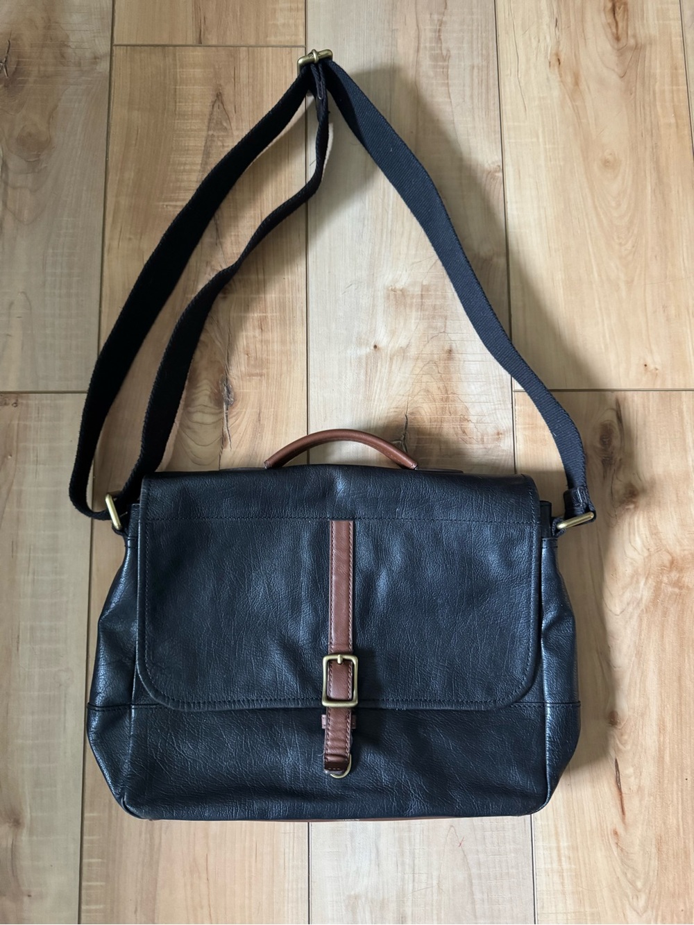 Fossil Vintage Black Leather Messenger Satchel Bag with Brown Accent